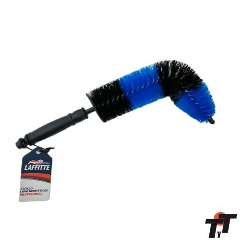 Foto de CEPILLO PARA LLANTAS LARGO